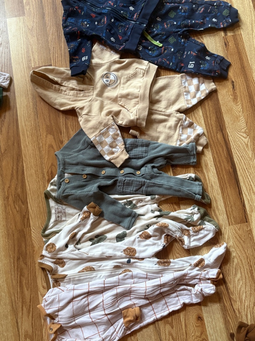Mixed Baby Romper Set - Neutral & Navy Prints